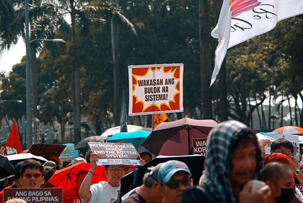 Les Visions Enchantées du Cabaret à l'Écran : Une Exploration Cinématographique